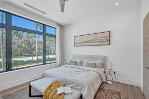 70 Isla Bahia Drive, Fort Lauderdale, FL 33316