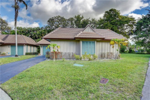 Photo for 1985 Coquina Way, Coral Springs, FL 33071 - Listing #FX-10318654 1985 Coquina Way, Coral Springs, FL 33071
