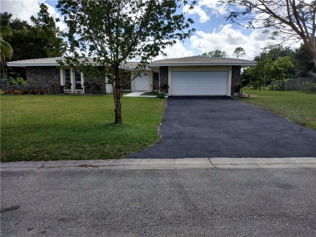 Photo for 10760 NW 43rd Court, Coral Springs, FL 33065 - Listing #FX-10313517 10760 NW 43rd Court, Coral Springs, FL 33065