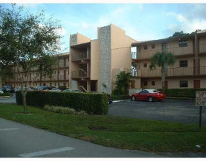 Photo for 9150 38th Drive, 303, Coral Springs, FL 33065 - listing #FX-10321872 9150 38th Drive, 303, Coral Springs, FL 33065