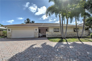 1250 NE 27th Terrace, Pompano Beach, FL 33062