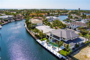 2511 NE 32nd Court, Lighthouse Point, FL 33064