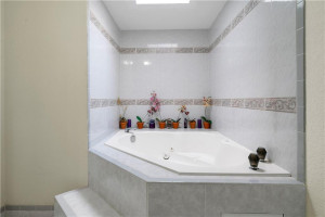 Photo for 5621 SW 163rd Avenue, Southwest Ranches, FL 33331 - Listing #FX-10314352 Whirlpool Type Tub in Guest Bathroom #2 or the kids bathroom - Or give the kids their own bathroom