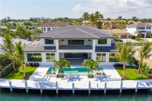 2511 NE 32nd Court, Lighthouse Point, FL 33064