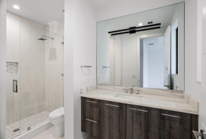 2511 NE 32nd Court, Lighthouse Point, FL 33064