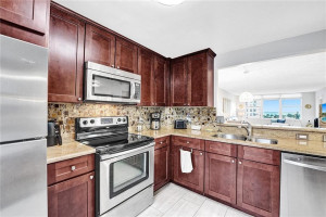 201 N Ocean Boulevard, 612, Pompano Beach, FL 33062