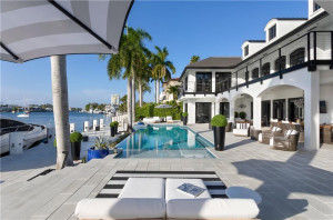 1601 E Lake Drive, Fort Lauderdale, FL 33316