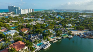 1601 E Lake Drive, Fort Lauderdale, FL 33316