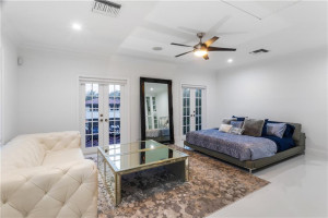 1601 E Lake Drive, Fort Lauderdale, FL 33316