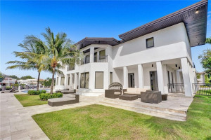 91 Compass Lane, Fort Lauderdale, FL 33308