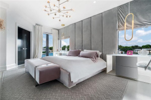 91 Compass Lane, Fort Lauderdale, FL 33308