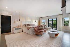 91 Compass Lane, Fort Lauderdale, FL 33308