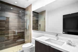 91 Compass Lane, Fort Lauderdale, FL 33308