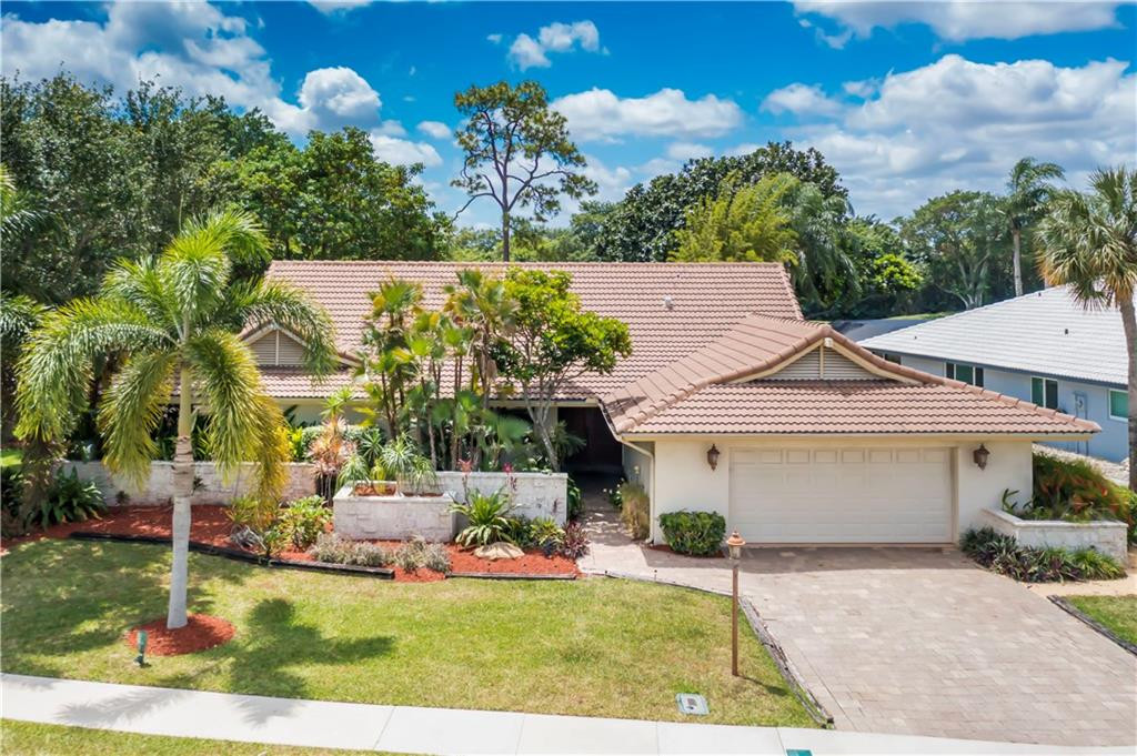 West Boca Country Clubs Boca Ridge Homes for Sale