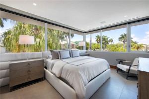 650 Royal Plaza Drive, Fort Lauderdale, FL 33301