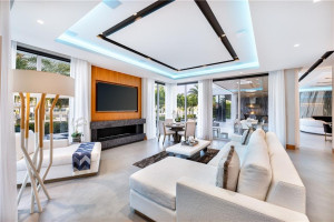 650 Royal Plaza Drive, Fort Lauderdale, FL 33301