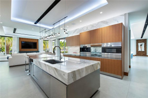 650 Royal Plaza Drive, Fort Lauderdale, FL 33301