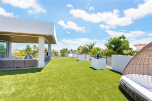 650 Royal Plaza Drive, Fort Lauderdale, FL 33301