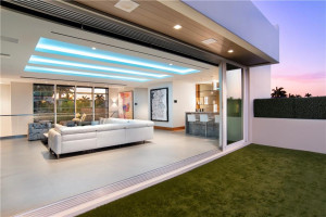 650 Royal Plaza Drive, Fort Lauderdale, FL 33301