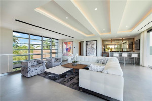 650 Royal Plaza Drive, Fort Lauderdale, FL 33301