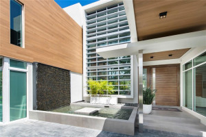 650 Royal Plaza Drive, Fort Lauderdale, FL 33301