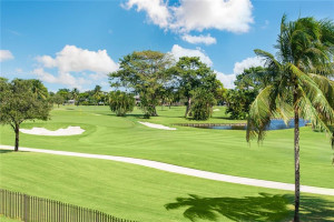 3900 Country Club Lane, Fort Lauderdale, FL 33308