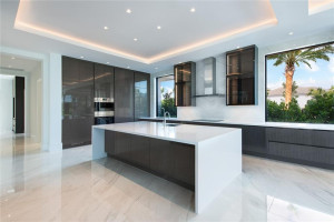 3900 Country Club Lane, Fort Lauderdale, FL 33308