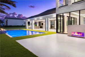 3900 Country Club Lane, Fort Lauderdale, FL 33308