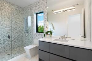 3900 Country Club Lane, Fort Lauderdale, FL 33308