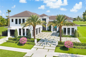 3900 Country Club Lane, Fort Lauderdale, FL 33308