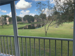 1010 Country Club Drive, 204, Margate, FL 33063