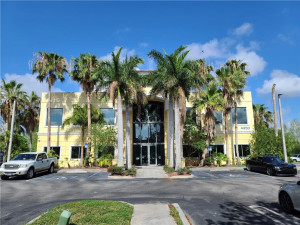 Photo for 4450 NW 126th Avenue, 101, Coral Springs, FL 33065 - Listing #FX-10305613 4450 NW 126th Avenue, 101, Coral Springs, FL 33065