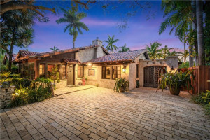 Photo for 11520 Griffing Boulevard, Biscayne Park, FL 33161 - Listing #FX-10329836 11520 Griffing Boulevard, Biscayne Park, FL 33161