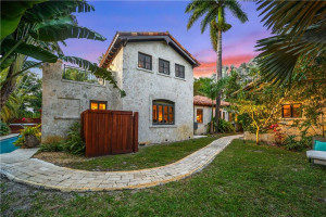 Photo for 11520 Griffing Boulevard, Biscayne Park, FL 33161 - Listing #FX-10329836 11520 Griffing Boulevard, Biscayne Park, FL 33161