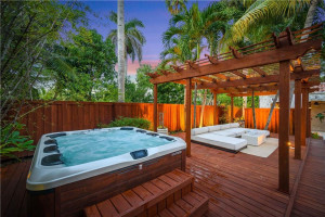 Photo for 11520 Griffing Boulevard, Biscayne Park, FL 33161 - Listing #FX-10329836 11520 Griffing Boulevard, Biscayne Park, FL 33161