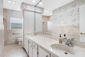 Photo for 16609 Golfview Drive, Weston, FL 33326 - Listing #FX-10329973 16609 Golfview Drive, Weston, FL 33326