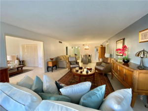3507 Oaks Way, 211, Pompano Beach, FL 33069