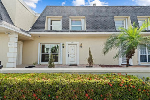 820 NE 25th Avenue, 67, Hallandale Beach, FL 33009