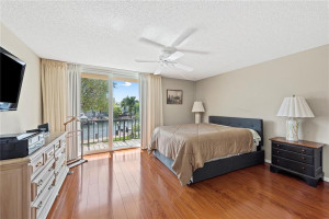 820 NE 25th Avenue, 67, Hallandale Beach, FL 33009