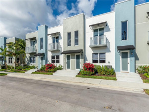425 NE 35th Court, 2, Oakland Park, FL 33334