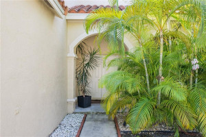 Photo for 576 Willow Bend Road, Weston, FL 33327 - Listing #FX-10329131 576 Willow Bend Road, Weston, FL 33327