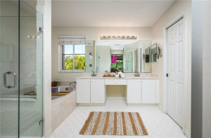 Photo for 576 Willow Bend Road, Weston, FL 33327 - Listing #FX-10329131 576 Willow Bend Road, Weston, FL 33327