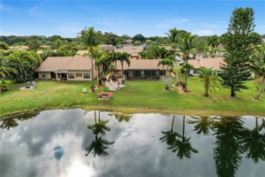 Photo for 9105 Red Oak Lane, Boca Raton, FL 33428 - Listing #FX-10330680 9105 Red Oak Lane, Boca Raton, FL 33428