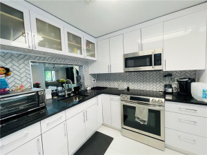 Photo for 10942 W Sample Road, E1, Coral Springs, FL 33065 - Listing #FX-10330809 10942 W Sample Road, E1, Coral Springs, FL 33065