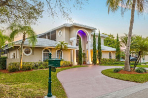 Photo for 10707 NW 49th Mnr, Coral Springs, FL 33076 - Listing #FX-10312532 10707 NW 49th Mnr, Coral Springs, FL 33076