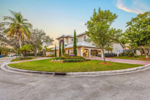 Photo for 10707 NW 49th Mnr, Coral Springs, FL 33076 - Listing #FX-10312532 10707 NW 49th Mnr, Coral Springs, FL 33076