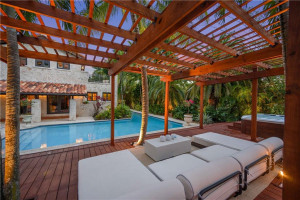 Photo for 11520 Griffing Boulevard, Biscayne Park, FL 33161 - Listing #FX-10329836 11520 Griffing Boulevard, Biscayne Park, FL 33161