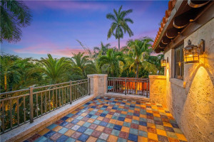 Photo for 11520 Griffing Boulevard, Biscayne Park, FL 33161 - Listing #FX-10329836 11520 Griffing Boulevard, Biscayne Park, FL 33161