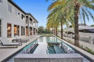 2401 Castilla Isle, Fort Lauderdale, FL 33301