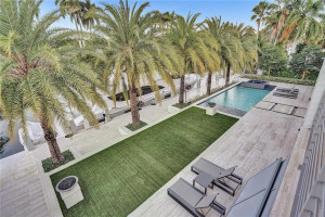 2401 Castilla Isle, Fort Lauderdale, FL 33301